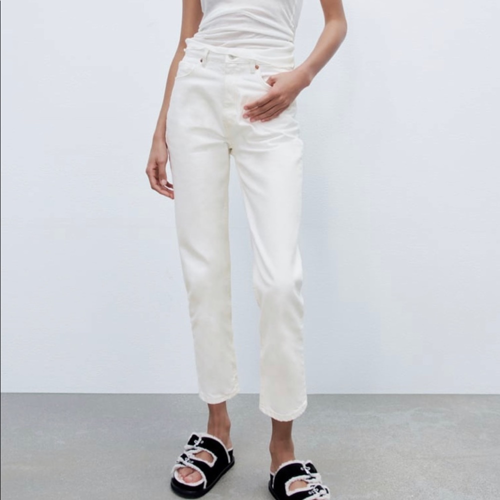 Zara Mom Fit Jeans - White